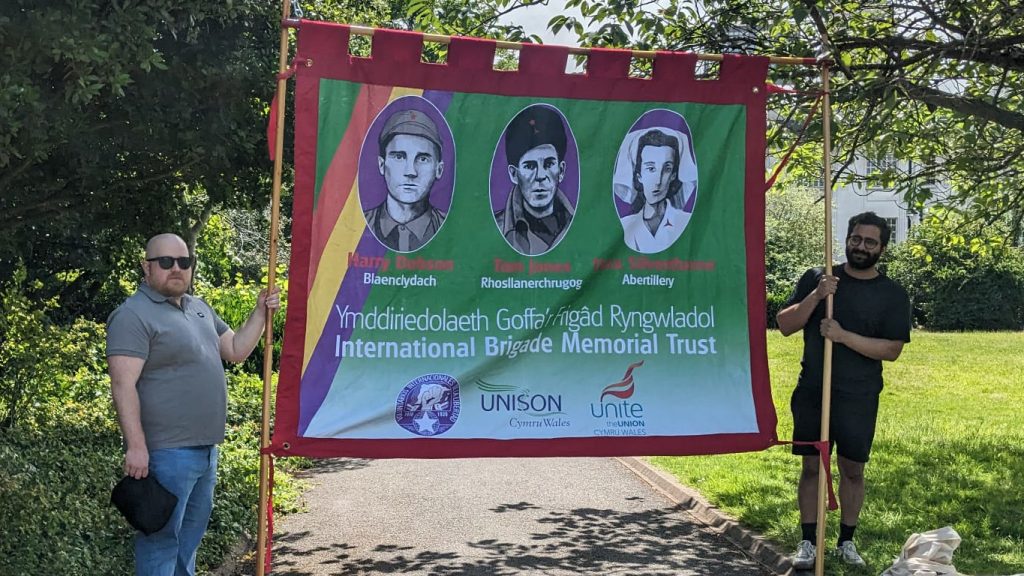 Banner held at the 90 years commemoration of the International Brigade